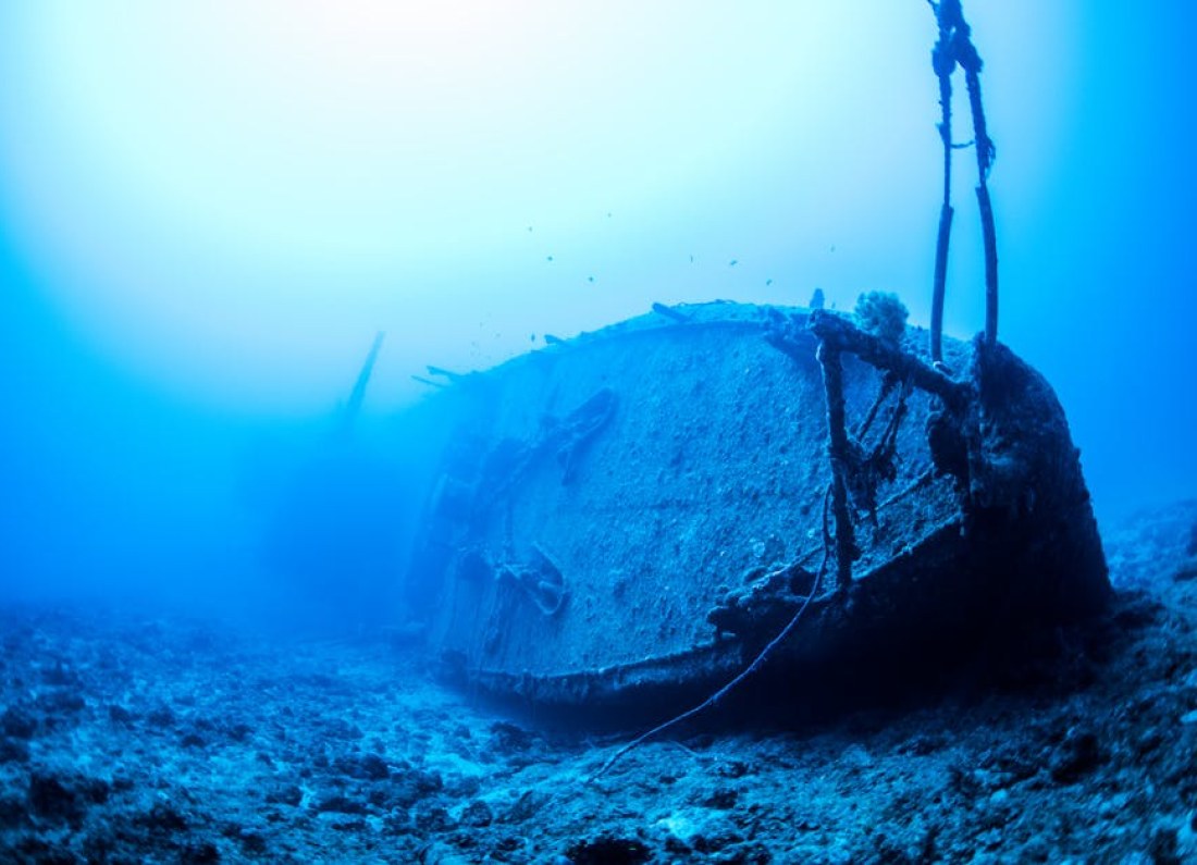 underwater robot shipwreck