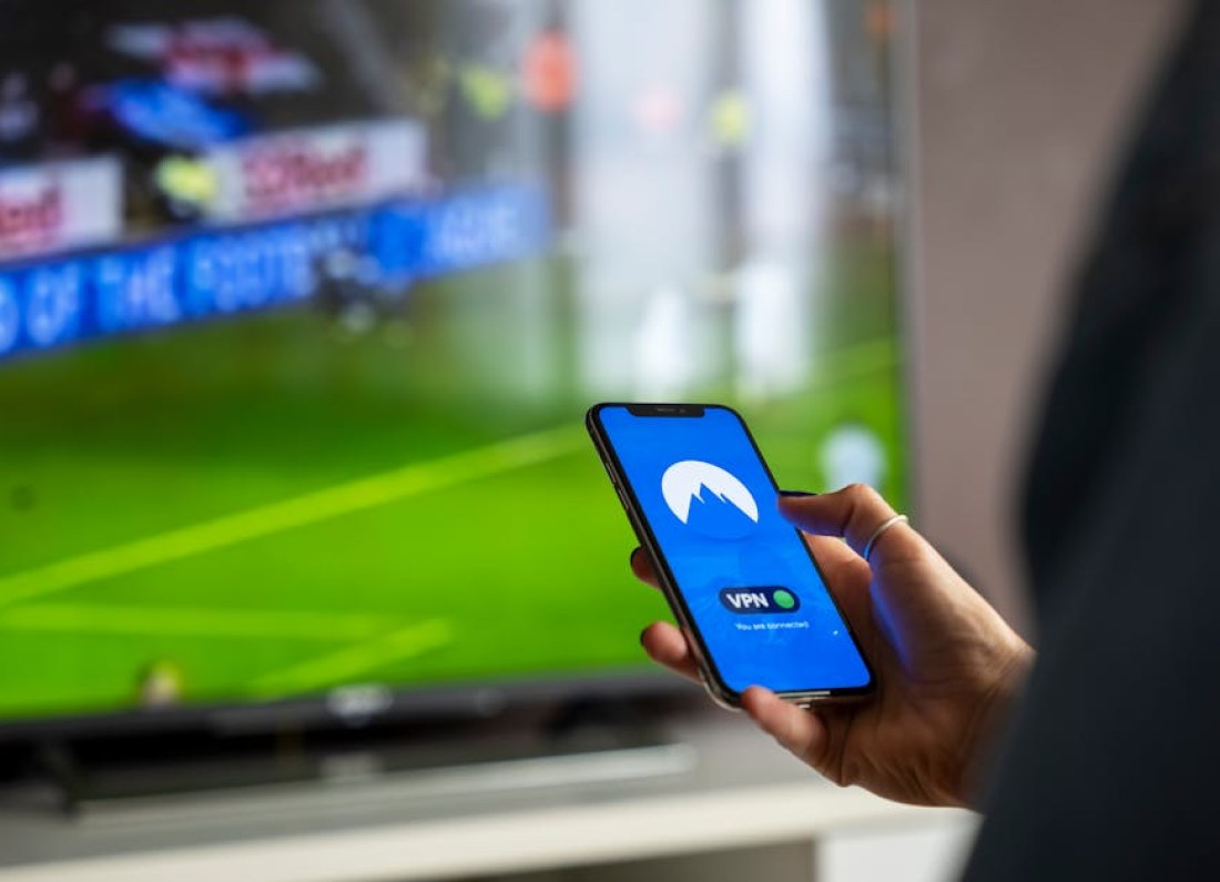 smartphone streaming Plus offer