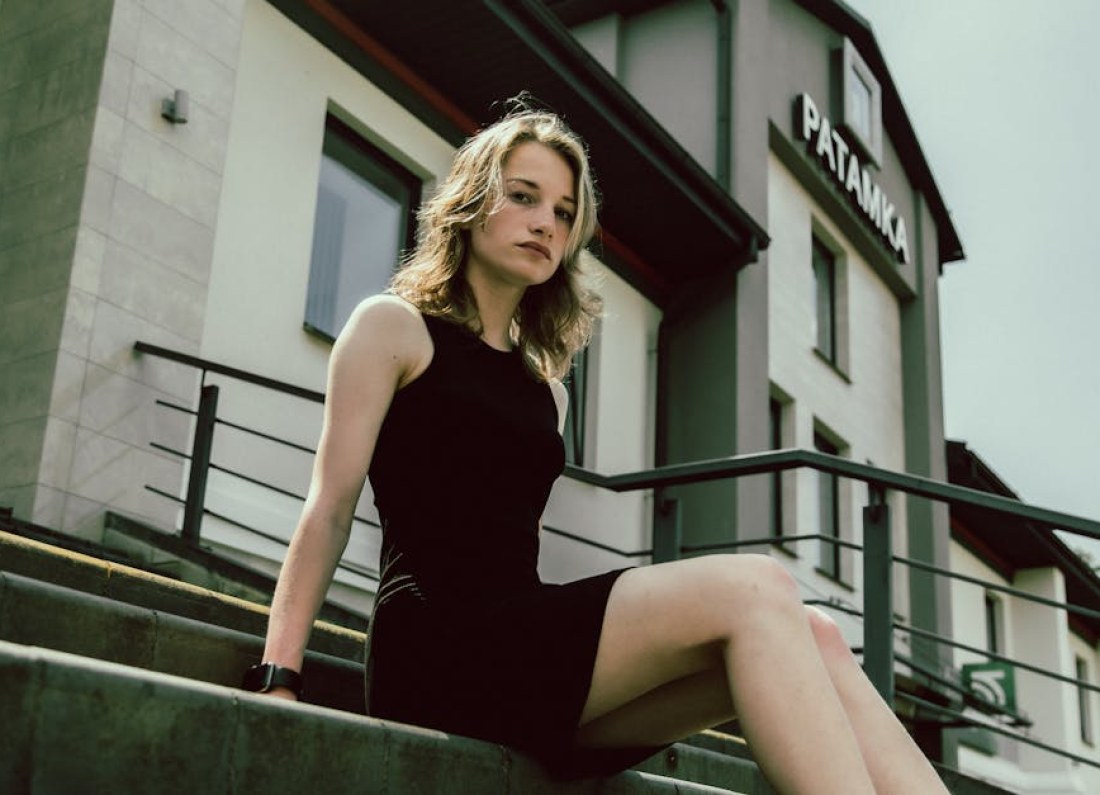 Karolina Sawka actress