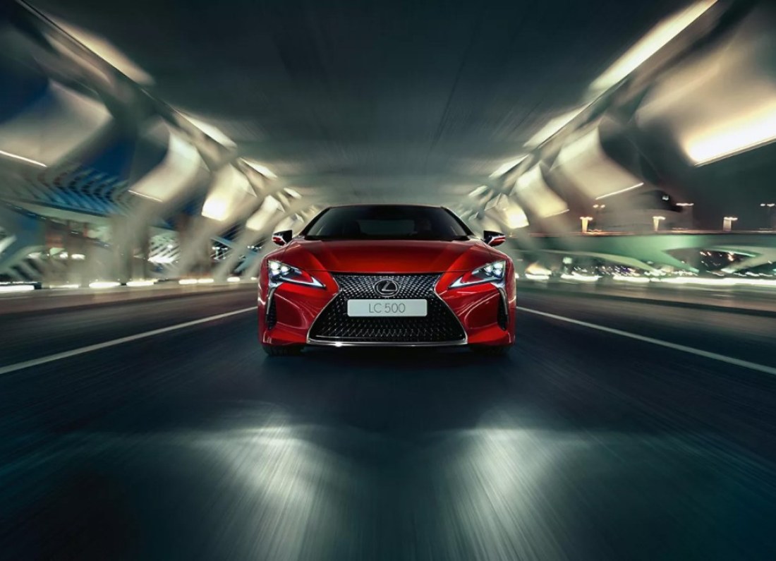 Lexus GS F front