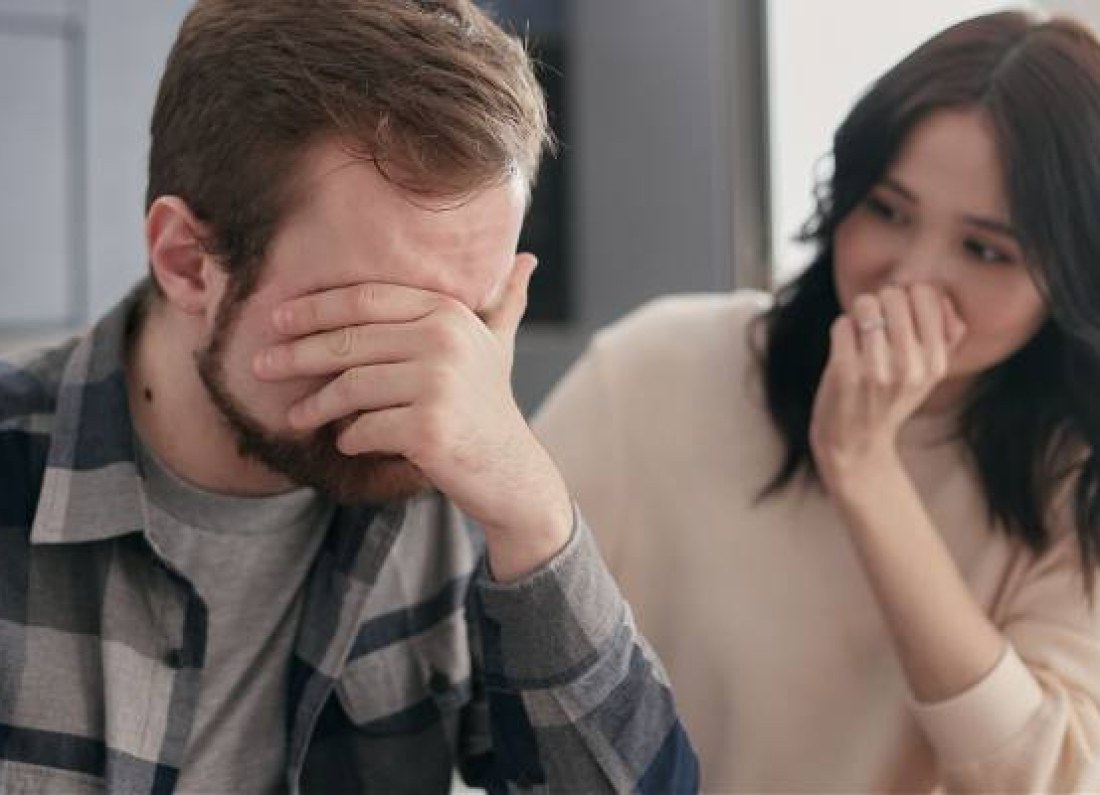 couple conflict discussion