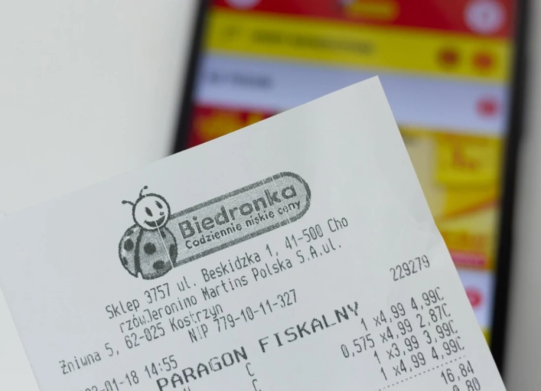 smartphone shopping app