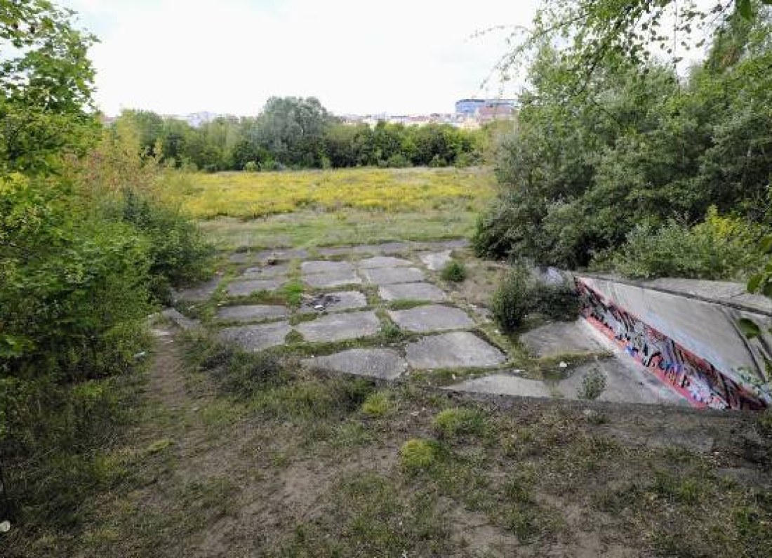 abandoned stadium architecture