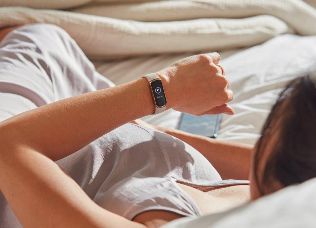 minimalist fitness tracker