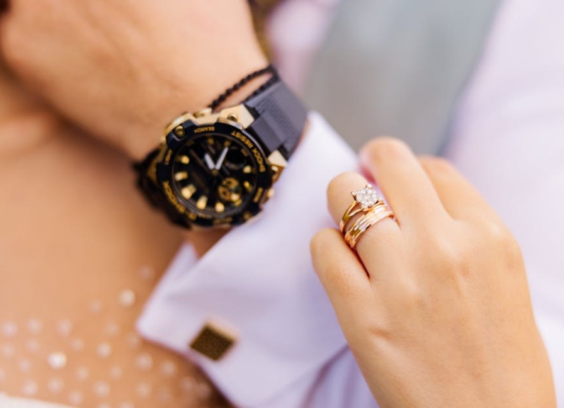 luxury diamond smartwatch