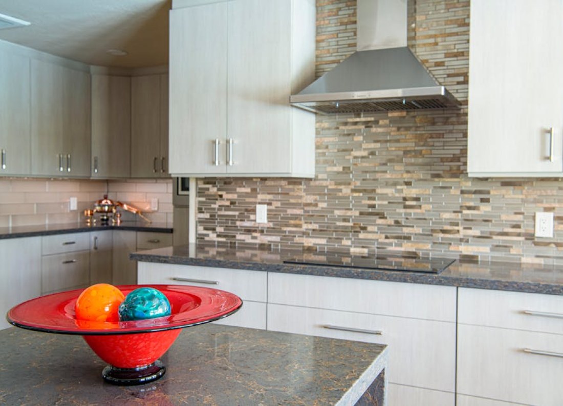 modern kitchen backsplash