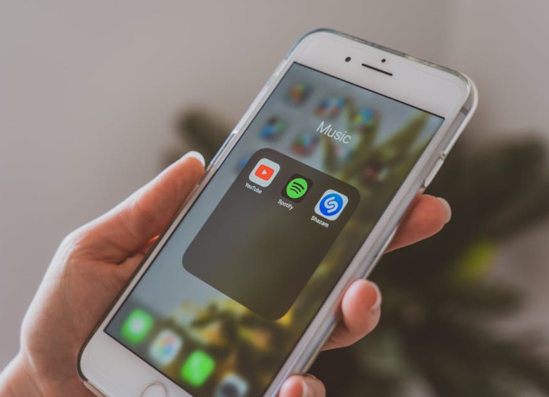 Spotify mobile folders