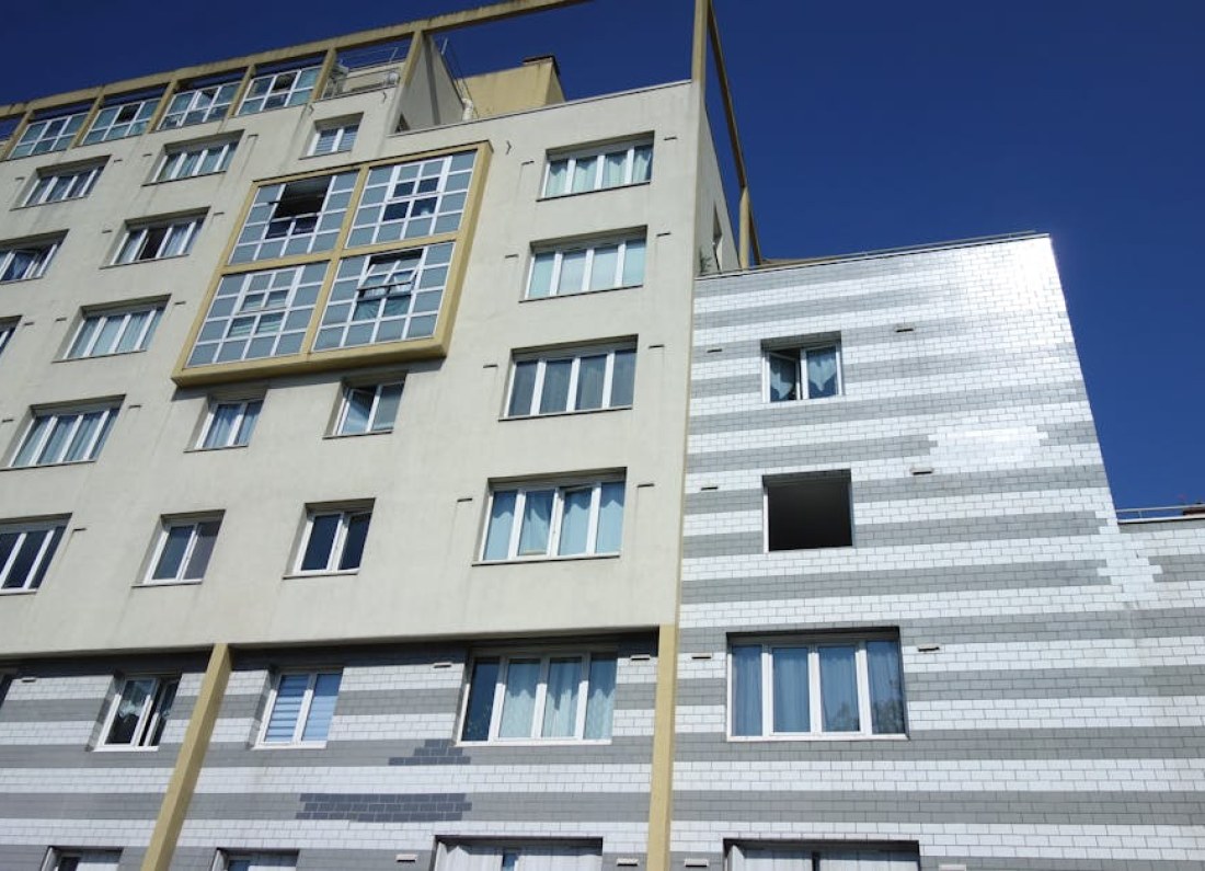 building mistakes funny